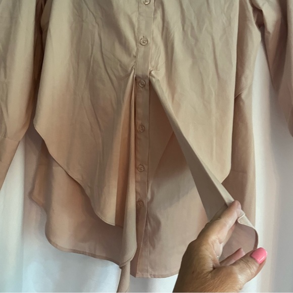 NWT Woman’s Medium Monroe & Main button down shirt $22 - Picture 3 of 6